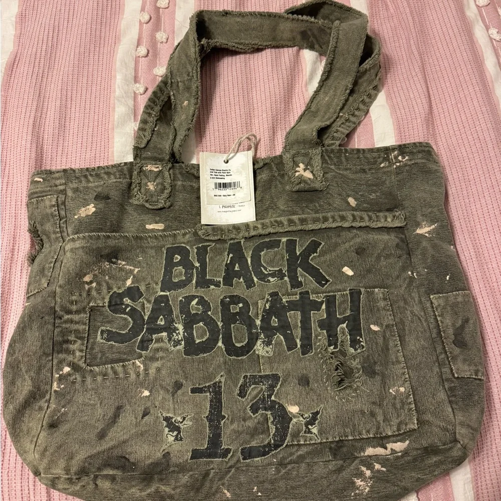 Magnolia Pearl Electric Funeral Tote New with tags - Picture 2 of 2